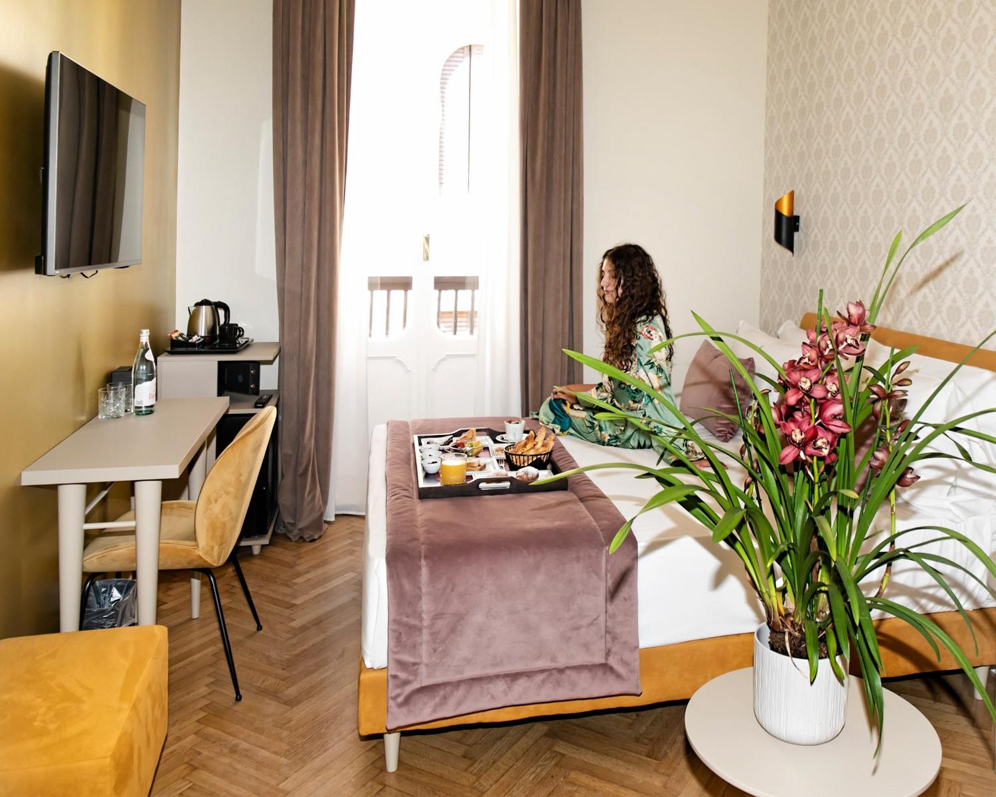 Caravita Hotel